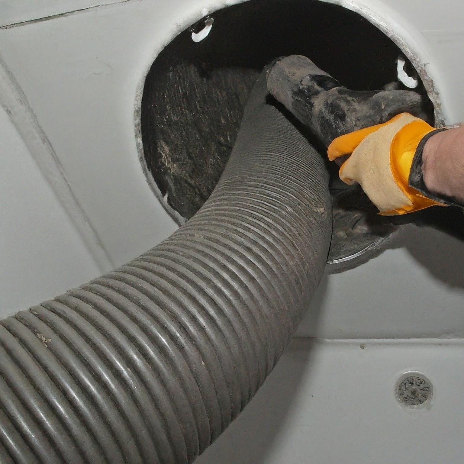 Expert Duct Cleaning Services in Hamilton, MA Professional Duct Cleaning Hamilton MA - HVAC Air Duct Cleaning Services by Chimney Sweep Hamilton Massachusetts